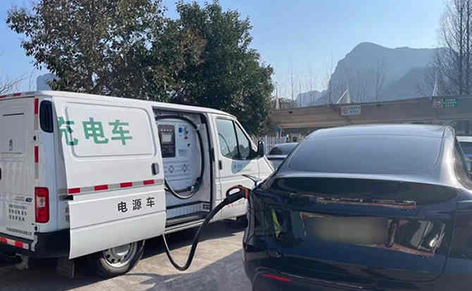 霍邱汽车搭电